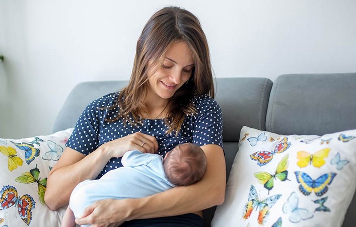 Breastfeeding Tips for New Mothers: What to Expect